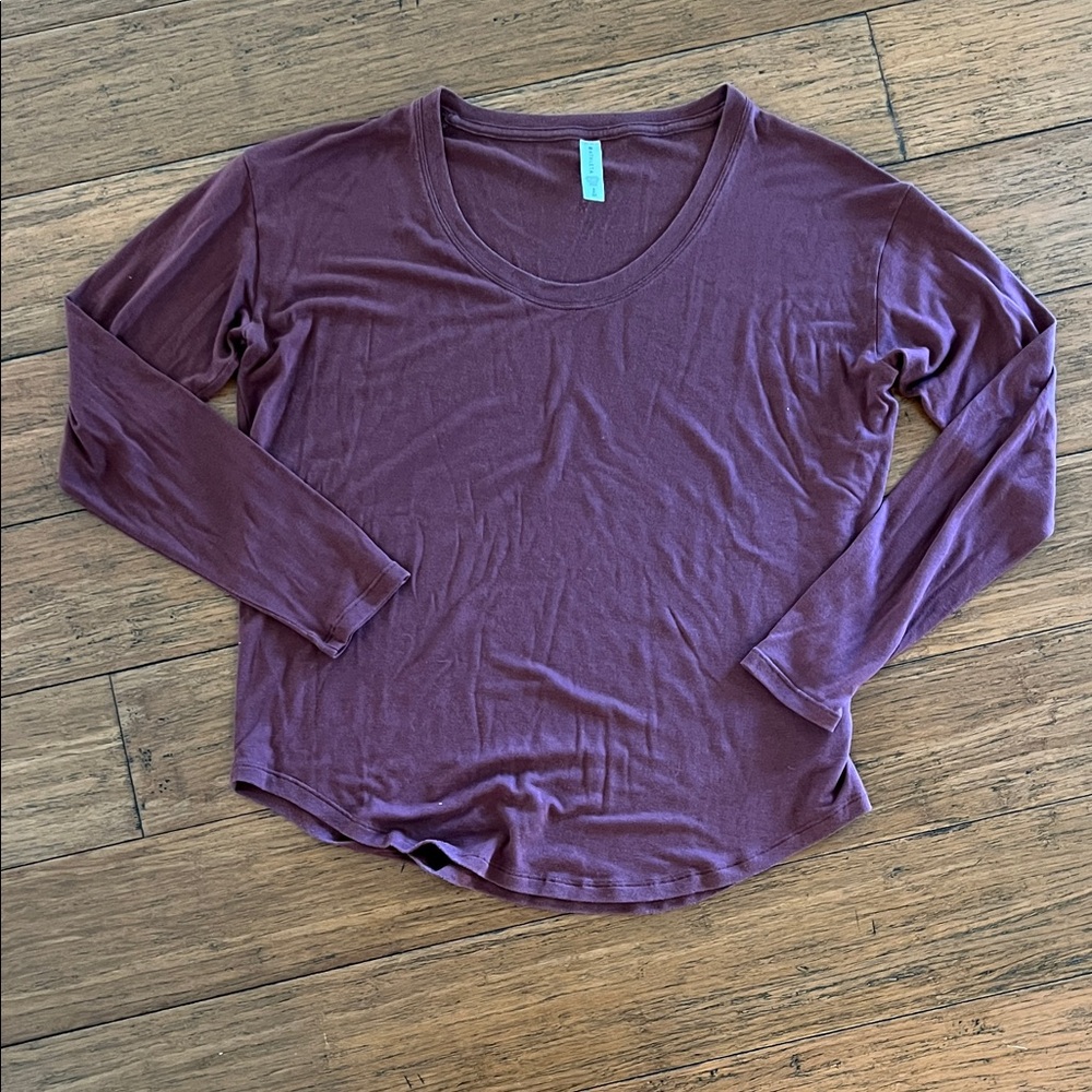 Athleta Cloudlight Stratus Top Small Burgundy